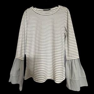 The Mint Julep Boutique- Gray & white, lightweight, shirt with bells.